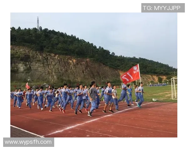 追逐梦想的脚步坚持足球梦的青春旅程与奋斗故事